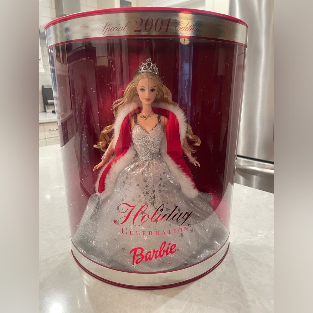 Holiday celebration Barbie- special edition 2001